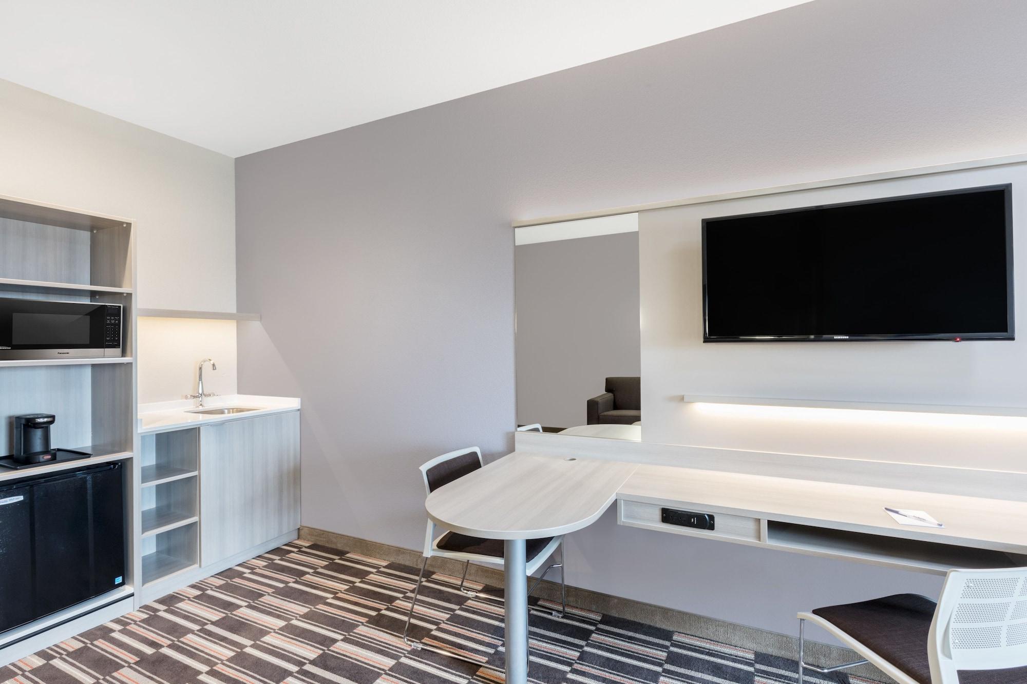 Microtel Inn & Suites By Wyndham Perry Buitenkant foto